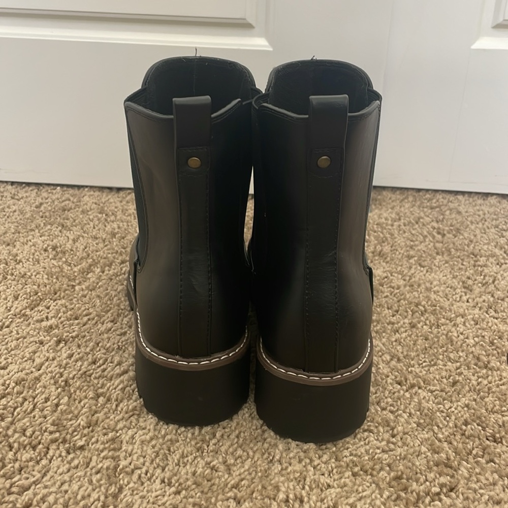 Target Chelsea Boot - Picture 4 of 5